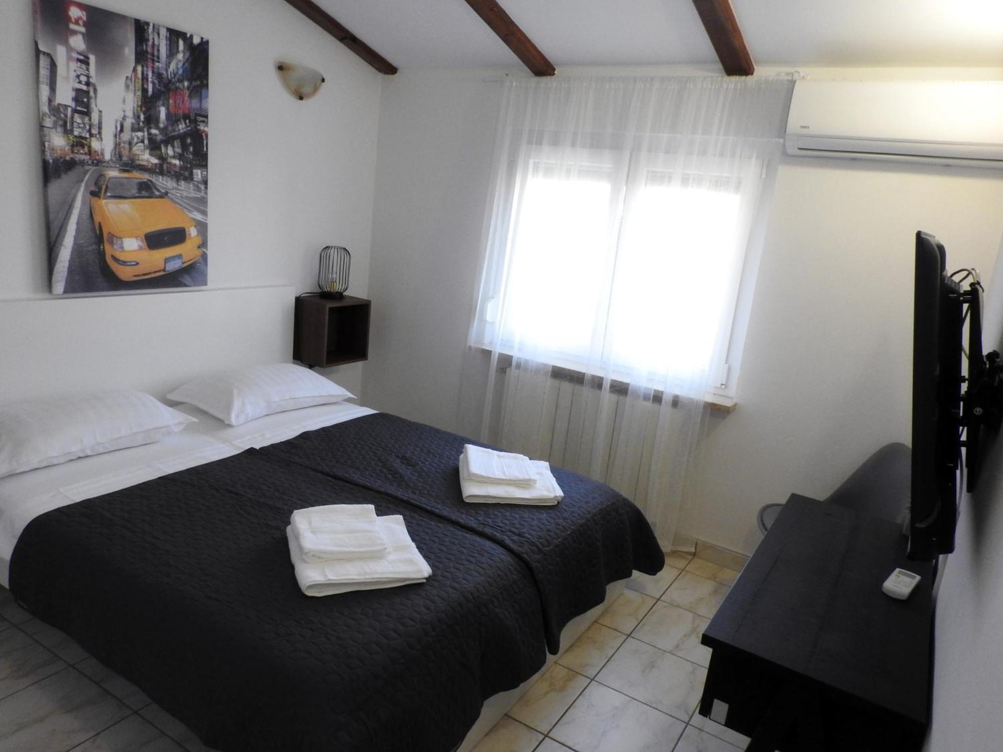 Apartman Ines- Stinjan PUY Exterior foto